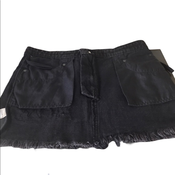 Free People Embellished Black Denim MiniSkirt Sz 4 - Picture 10 of 15